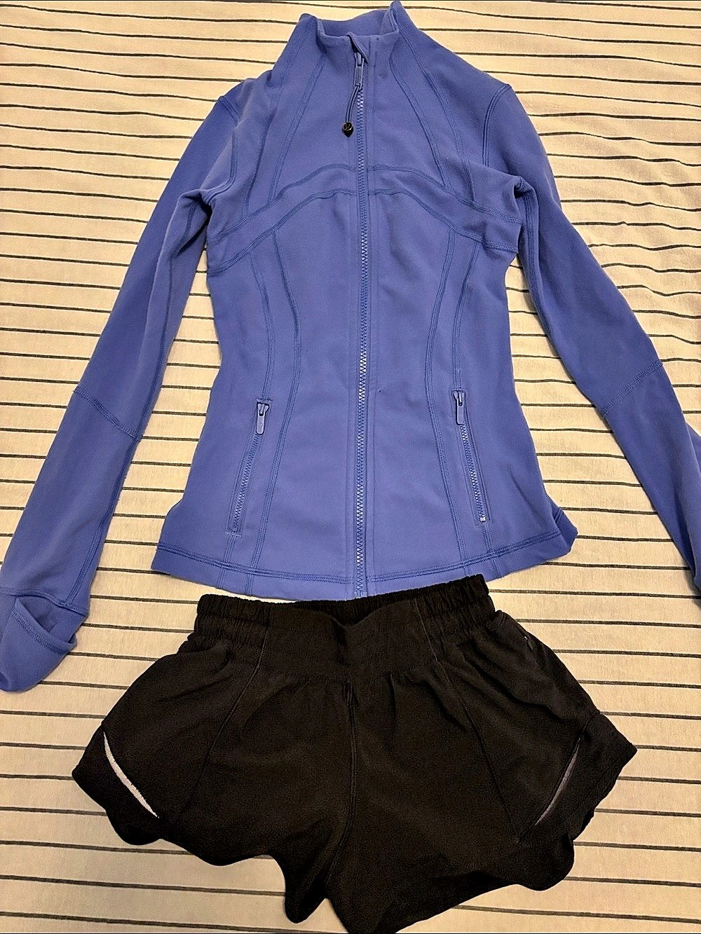 lululemon Define Jacket Blue & Black lululemon hottie hot shorts
